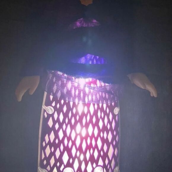 Disney Frozen 2 Into The Unknown Singing 14" Elsa Doll Musical Feature Lights - Picture 10 of 11